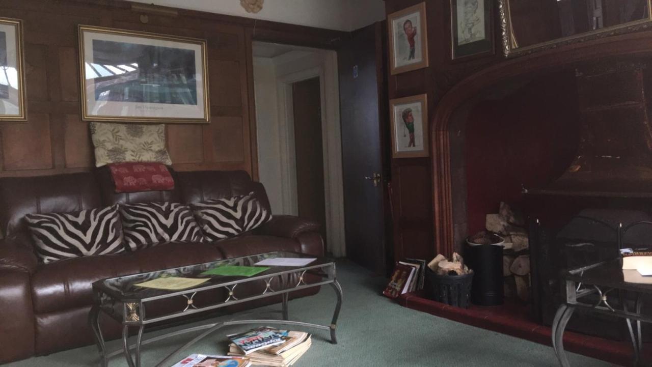 The Nyton Guesthouse Ілі Екстер'єр фото