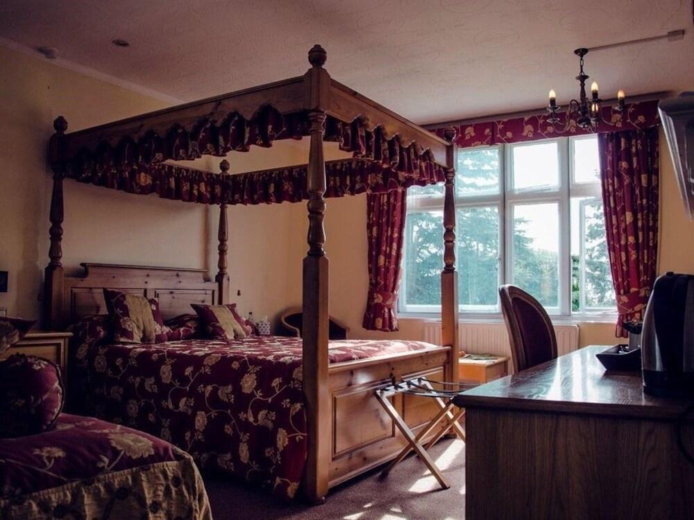 The Nyton Guesthouse Ілі Екстер'єр фото