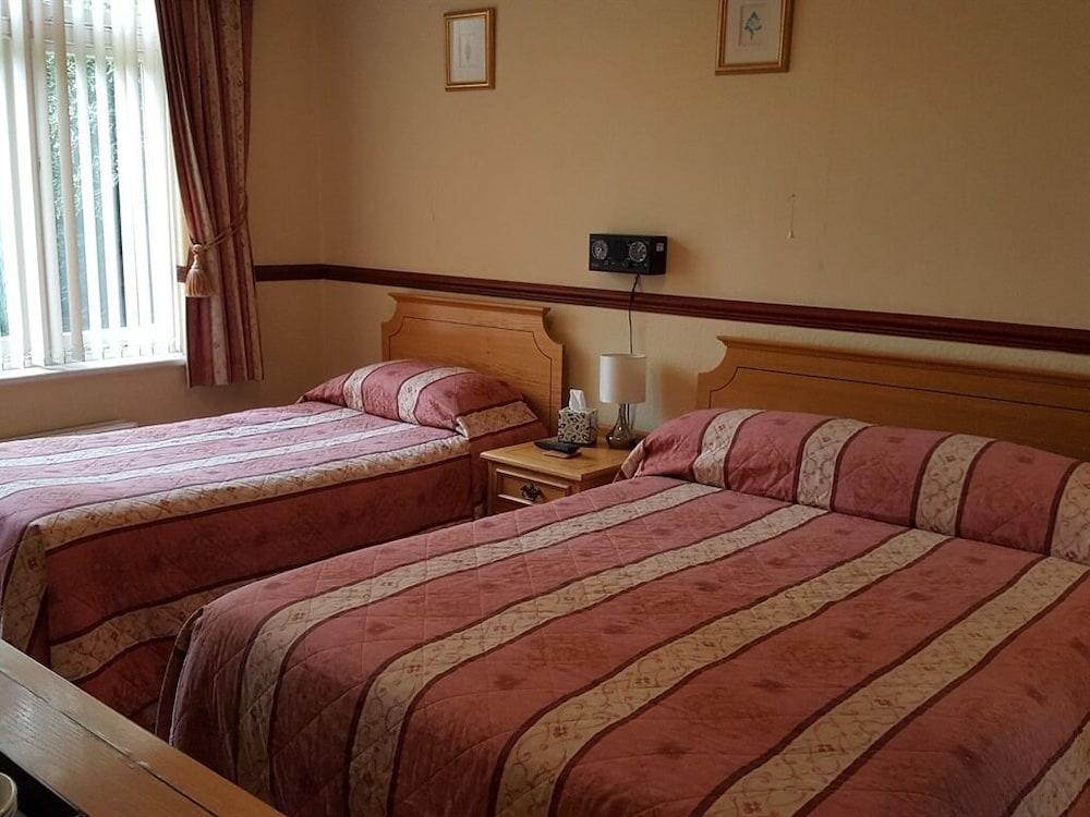 The Nyton Guesthouse Ілі Екстер'єр фото