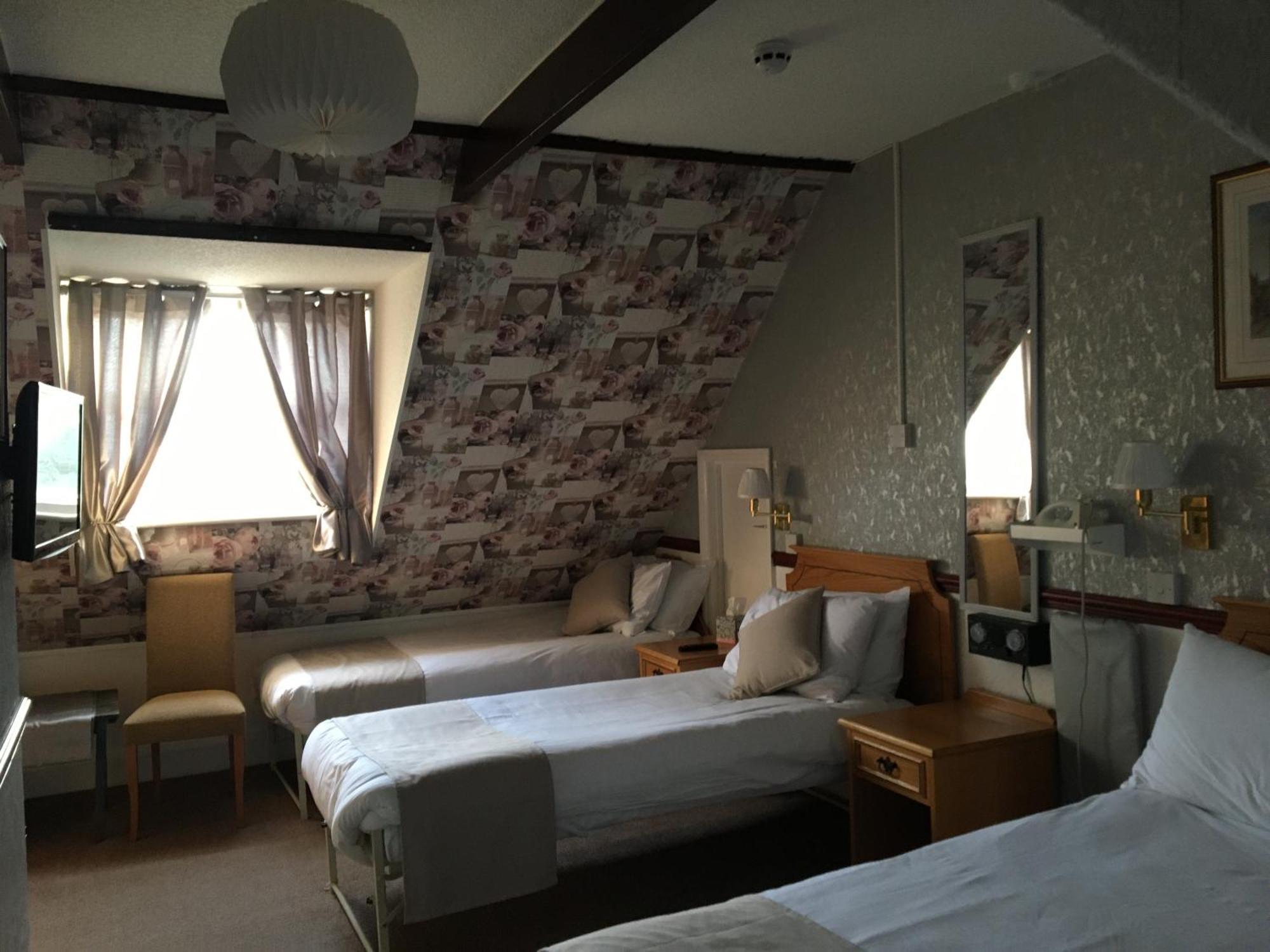 The Nyton Guesthouse Ілі Екстер'єр фото